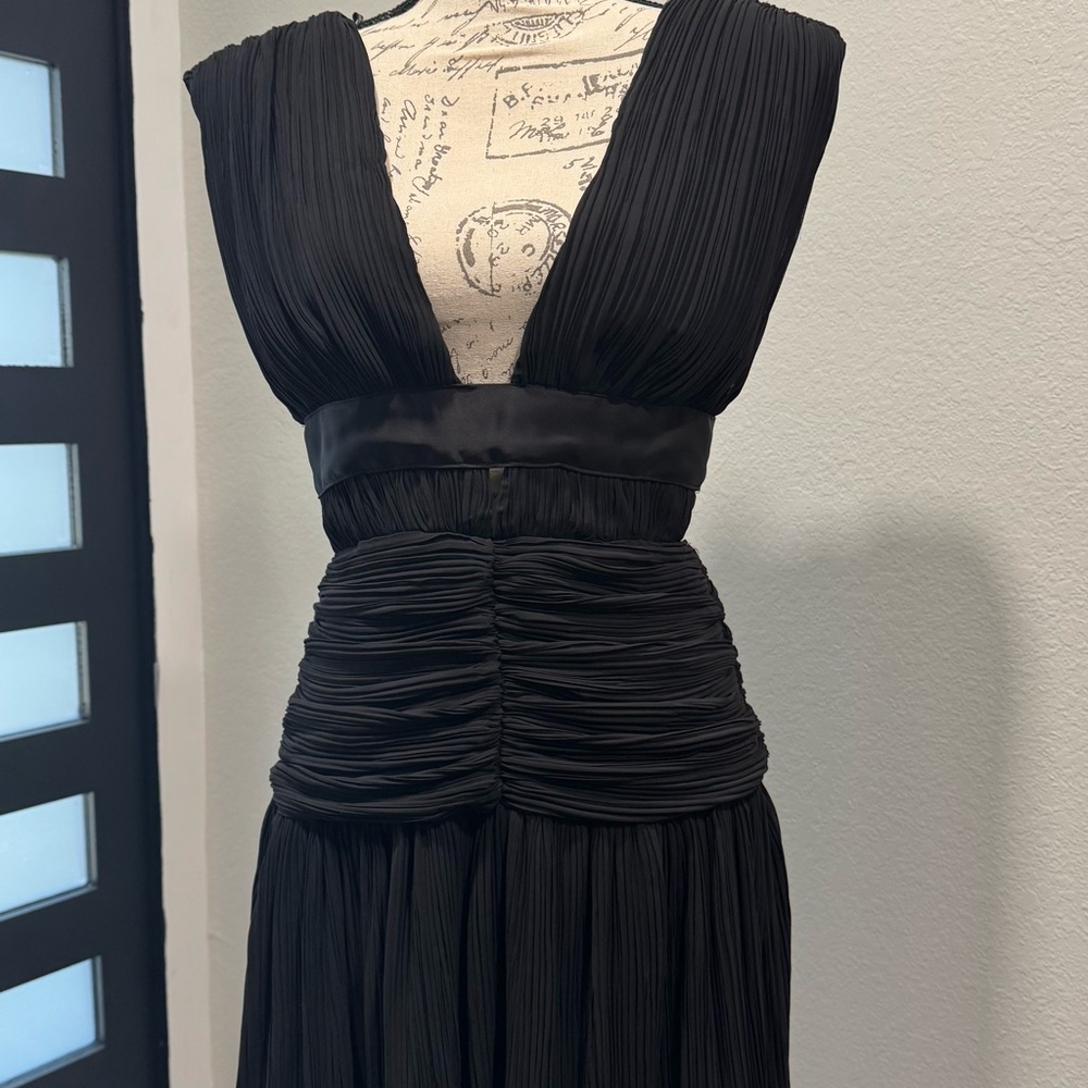 Elegant Black Pleated Dress